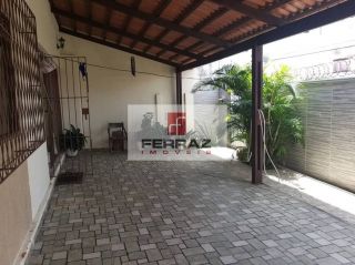Casa à venda com três quartos, sendo duas suítes, em Nova Parnamirim - Parnamirim - RN