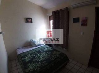 Casa à venda com três quartos, sendo duas suítes, em Nova Parnamirim - Parnamirim - RN