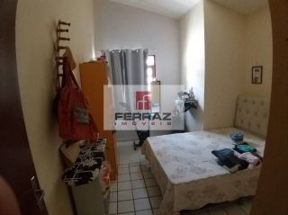 Casa à venda com três quartos, sendo duas suítes, em Nova Parnamirim - Parnamirim - RN