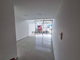 Loja para aluguel com mezanino, 27 m2, banheiro, estacionamento rotativo, próximo ao midway