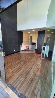 Loja para aluguel com mezanino, 27 m2, banheiro, estacionamento rotativo, próximo ao midway