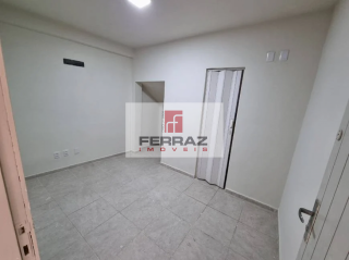 Salas comerciais em candelária. Recepção, estacionamento e wc. A partir de 20 m²