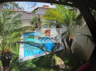 Casa três suítes para alugar em candelária, piscina, churrasqueira, terraço, jardim, 04 vagas, lavabo