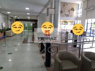 Sala para locação em petrópolis, harmony center, recepção, banheiro privativo, varanda.