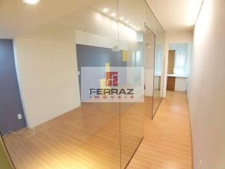 Sala comercial para aluguel no tirol, banheiro privativo, piso laminado, ar split, recepção, quatro elevadores, garagem
