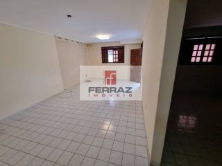 Casa locação fins comerciais em nova parnamirim,  3 quartos, sala ampla, garagem 3 carros, esquina