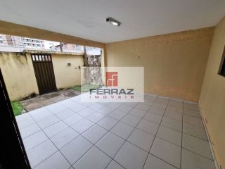 Casa locação fins comerciais em nova parnamirim,  3 quartos, sala ampla, garagem 3 carros, esquina