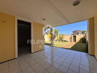 Excelente casa para venda com 04 quartos no bairro Sapiranga em Fortaleza
