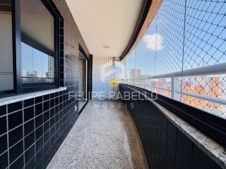 Excelente apto c/4 quartos e 4 vagas soltas na Aldeota!