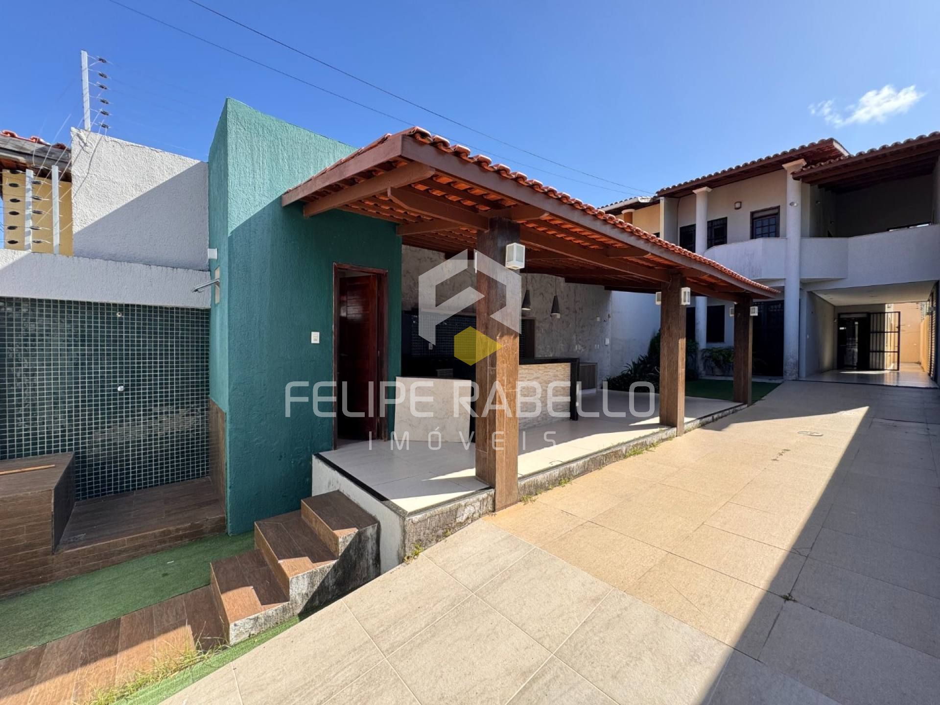 Casa Para Vender 4 suítes no bairro José de Alencar em Fortaleza