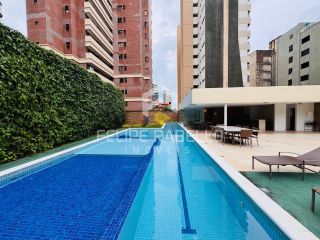 Apartamento Para Vender com 300m2 sendo 4 suítes no bairro Meireles em Fortaleza