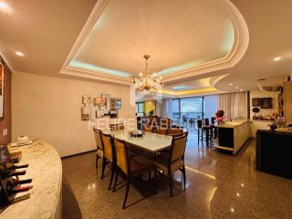 Apartamento Para Vender com 300m2 sendo 4 suítes no bairro Meireles em Fortaleza