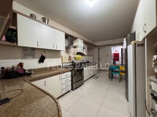 Apartamento Para Vender com 300m2 sendo 4 suítes no bairro Meireles em Fortaleza