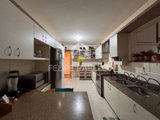 Apartamento Para Vender com 300m2 sendo 4 suítes no bairro Meireles em Fortaleza