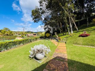 Mansão para VENDA em Guaramiranga!!! 400m2 c/ 5 suítes no Condomínio Montflor.PORTEIRA FECHADA!