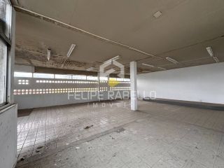 Prédio Comercial para VENDER no Centro em Fortaleza! Excelente para grandes empresas!