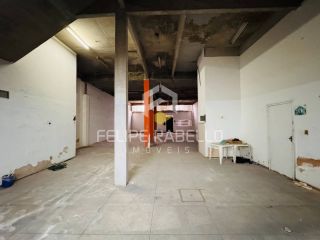 Prédio Comercial para VENDER no Centro em Fortaleza! Excelente para grandes empresas!