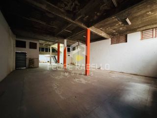 Prédio Comercial para VENDER no Centro em Fortaleza! Excelente para grandes empresas!
