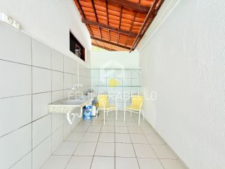 Excelente Casa em Condomínio c/ 4 suítes + lazer!