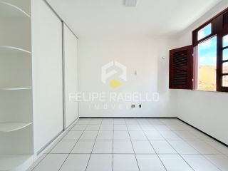 Excelente Casa em Condomínio c/ 4 suítes + lazer!