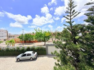 Excelente Casa em Condomínio c/ 4 suítes + lazer!