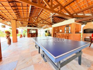 Excelente Casa em Condomínio c/ 4 suítes + lazer!