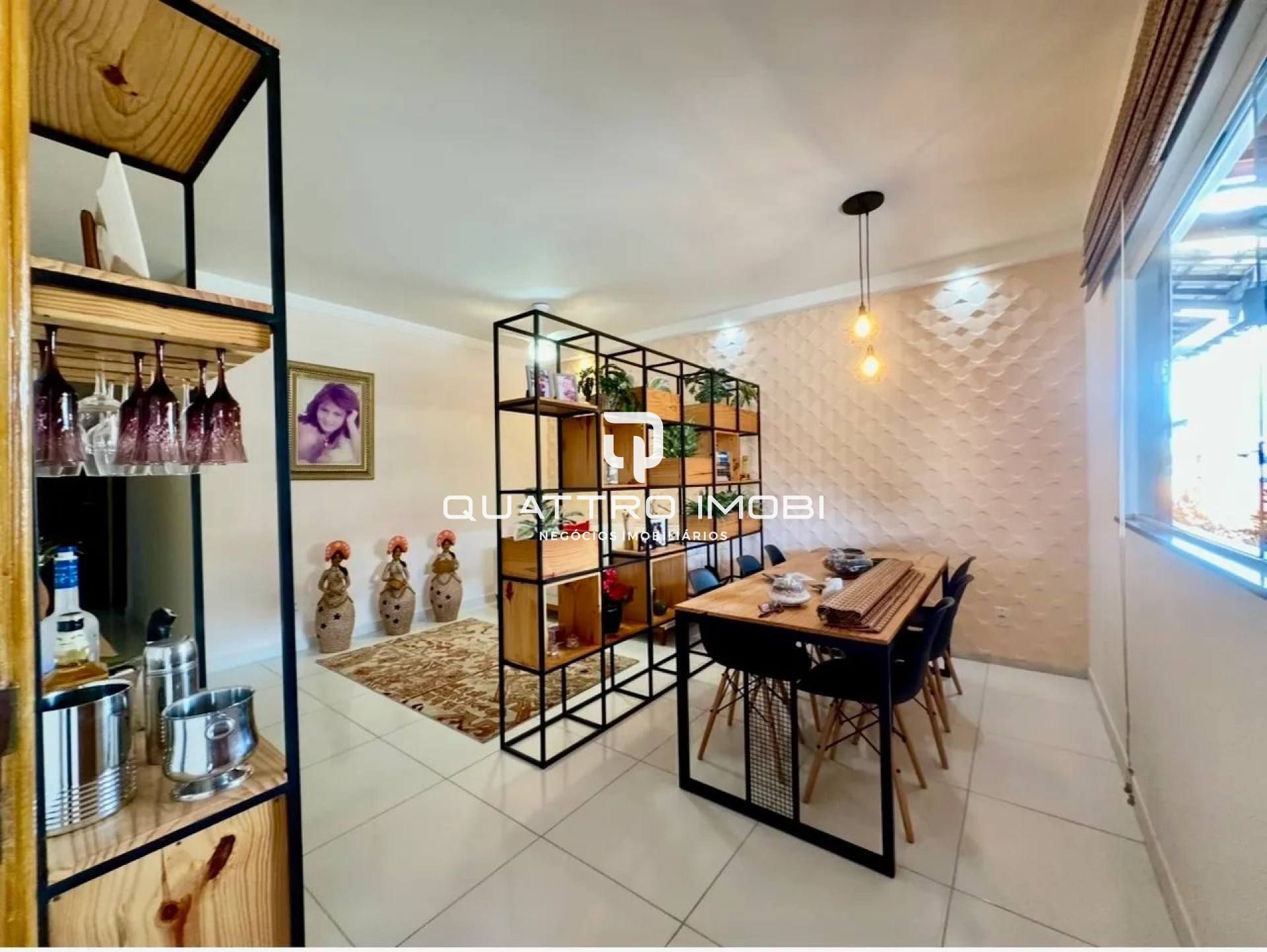 Casa no Condomínio Imperial