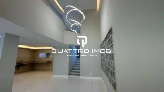 Casa em rua pública no bairro Atalaia