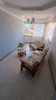 Casa em rua pública no bairro Atalaia