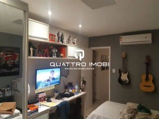 Casa com piscina no bairro Suíssa