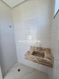 Casa no Condomínio Villaredo