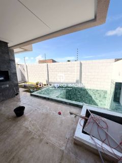 Casa no Condomínio Maluí