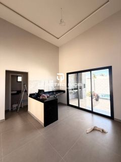 Casa no Condomínio Maluí