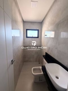 Casa no Condomínio Maluí