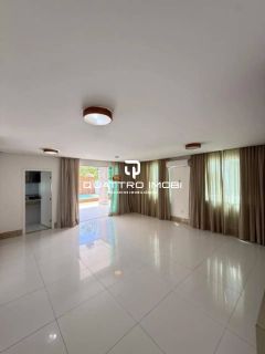 Casa no Condomínio Fragatta