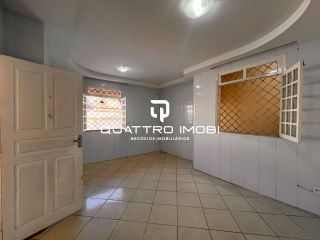 Casa à venda no bairro Santa Lúcia