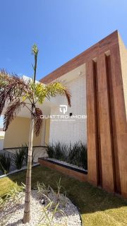Casa no Condomínio Padang com piscina