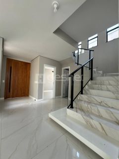 CASA NA CIDADE ALPHA
