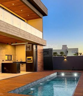 BELÍSSIMA DUPLEX NA CIDADE ALPHA