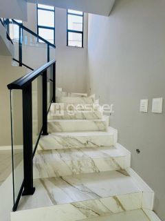 Duplex de Alto Padrão em Alphaville – Sofisticação em Cada Detalhe!