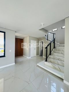 Duplex de Alto Padrão em Alphaville – Sofisticação em Cada Detalhe!