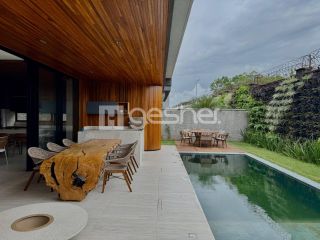 ALPHAVILLE – EXCLUSIVIDADE E ALTO PADRÃO EM UMA CASA INCRÍVEL