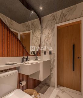CASA DUPLEX PORTEIRA FECHADA NA CIDADE ALPHA