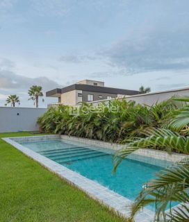 CASA DUPLEX PORTEIRA FECHADA NA CIDADE ALPHA