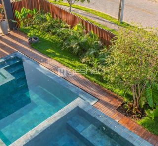 CASA DUPLEX NA CIDADE ALPHA