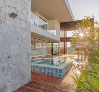 CASA DUPLEX NA CIDADE ALPHA