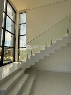 CASA DUPLEX NA CIDADE ALPHA