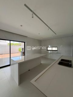 CASA DUPLEX NA CIDADE ALPHA