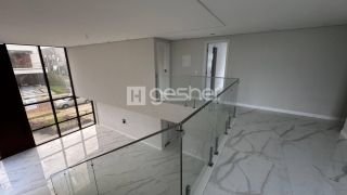 CASA DUPLEX NA CIDADE ALPHA
