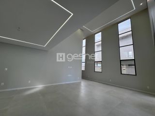 CASA DUPLEX NA CIDADE ALPHA